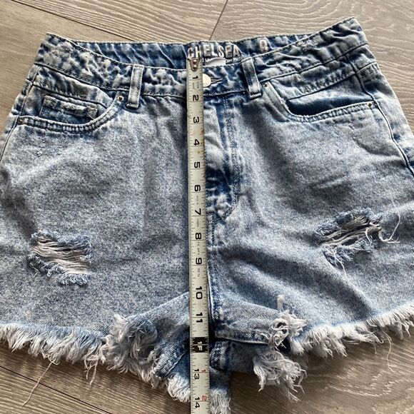 Vintage High Rise Denim Shorts - Picture 5 of 6